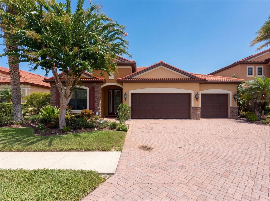 2575 GRAND LAKESIDE DRIVE