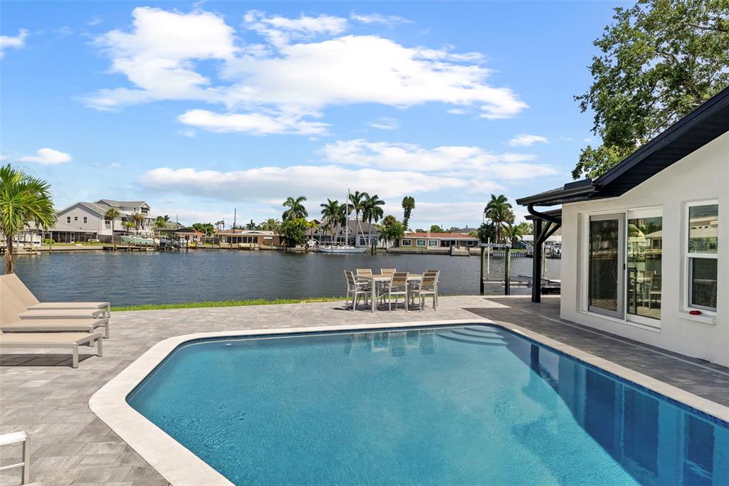 1514 SEA GULL DRIVE S, ST PETERSBURG, FL — photo 5 of 30