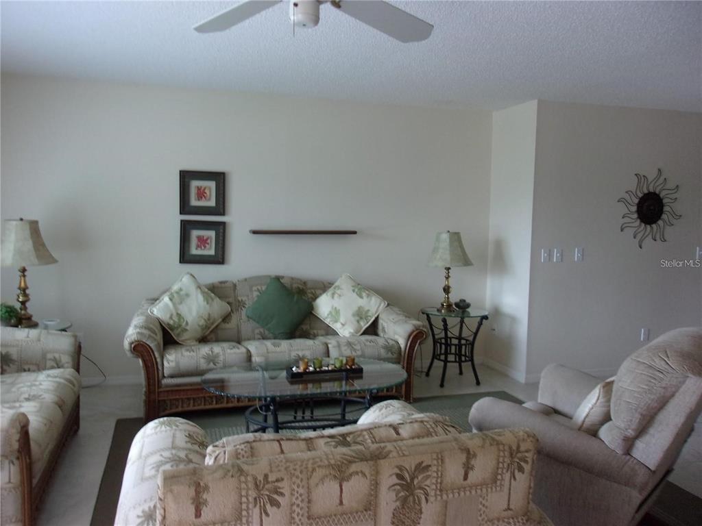 1814 COLUMBINE PLACE, SUN CITY CENTER, FL — photo 3 of 19
