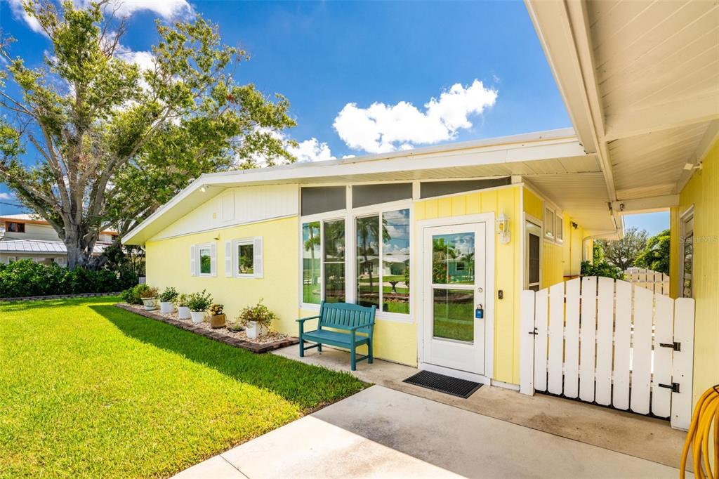 1941 ILLINOIS AVENUE, ENGLEWOOD, FL — photo 3 of 30