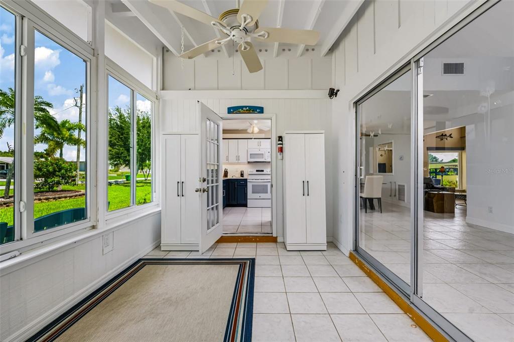 1941 ILLINOIS AVENUE, ENGLEWOOD, FL — photo 4 of 30
