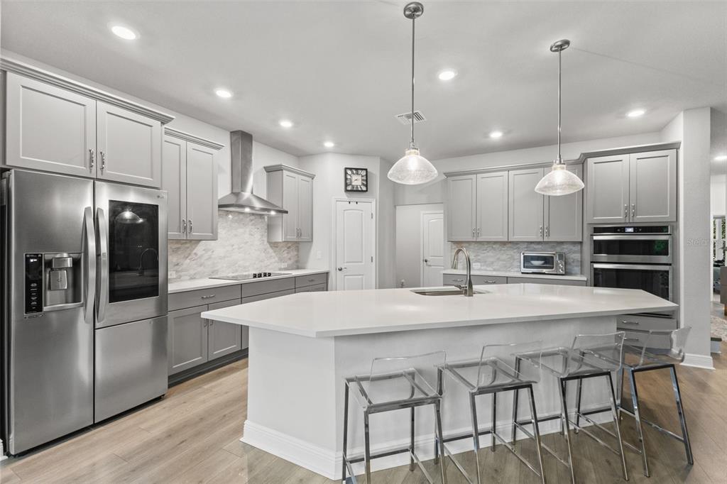 4009 W CARMEN STREET, TAMPA, FL — photo 4 of 30