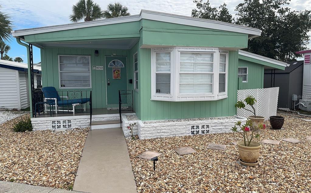 4851 W GANDY BOULEVARD UNIT B7L43