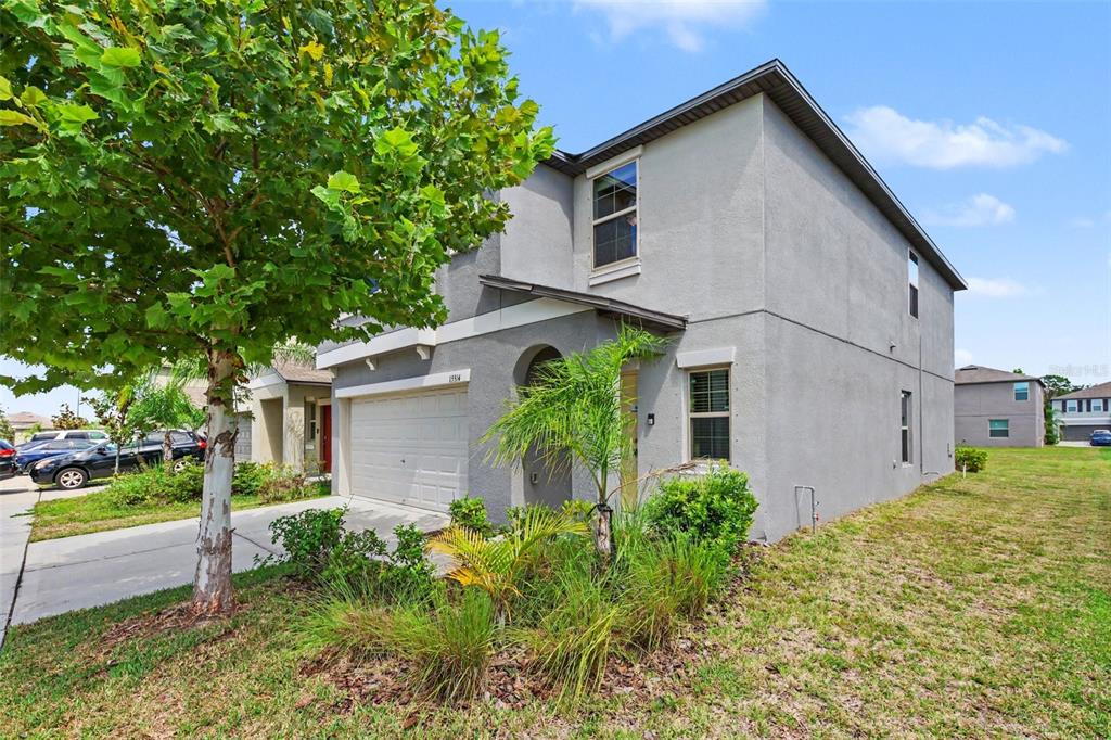 15514 COLT CREEK PLACE, SUN CITY CENTER, FL — photo 2 of 23