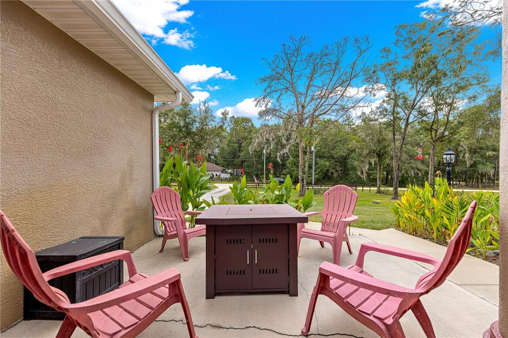 12825 SW 47TH STREET ROAD, OCALA, FL — photo 4 of 30
