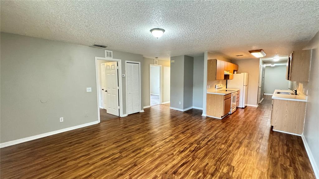 815 EASTERN AVENUE, ST CLOUD, FL — photo 4 of 20