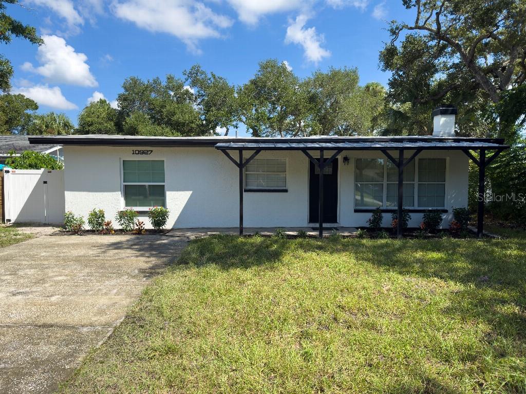 10927 72ND AVENUE, SEMINOLE, FL — photo 2 of 30