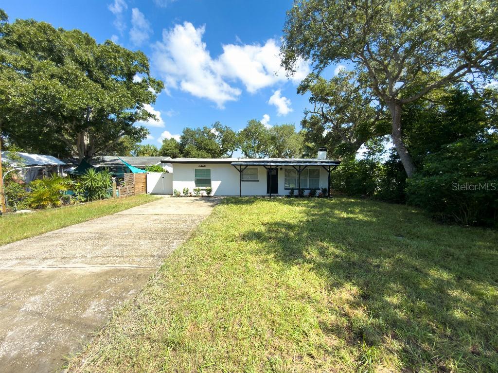 10927 72ND AVENUE, SEMINOLE, FL — photo 4 of 30