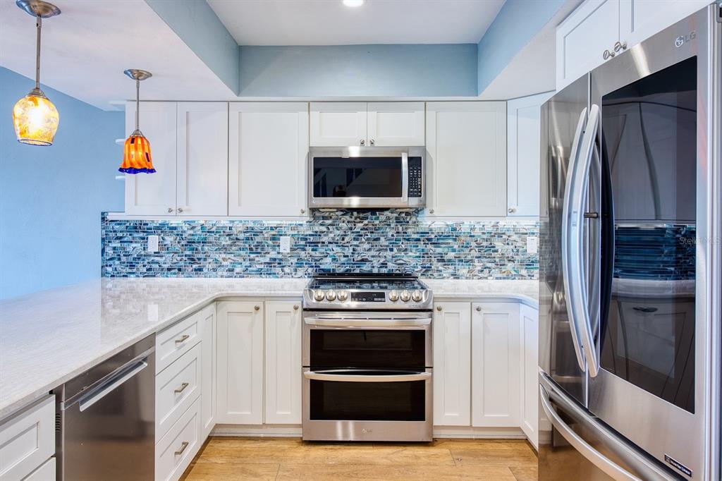 121 LAGOON COURT, NEW SMYRNA BEACH, FL — photo 5 of 30