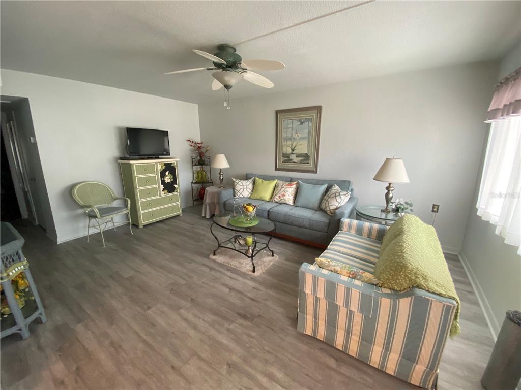 8455 112TH STREET UNIT 111, SEMINOLE, FL — photo 5 of 28