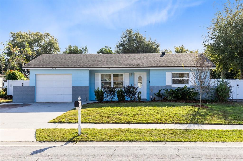 439 LONGWOOD CIRCLE