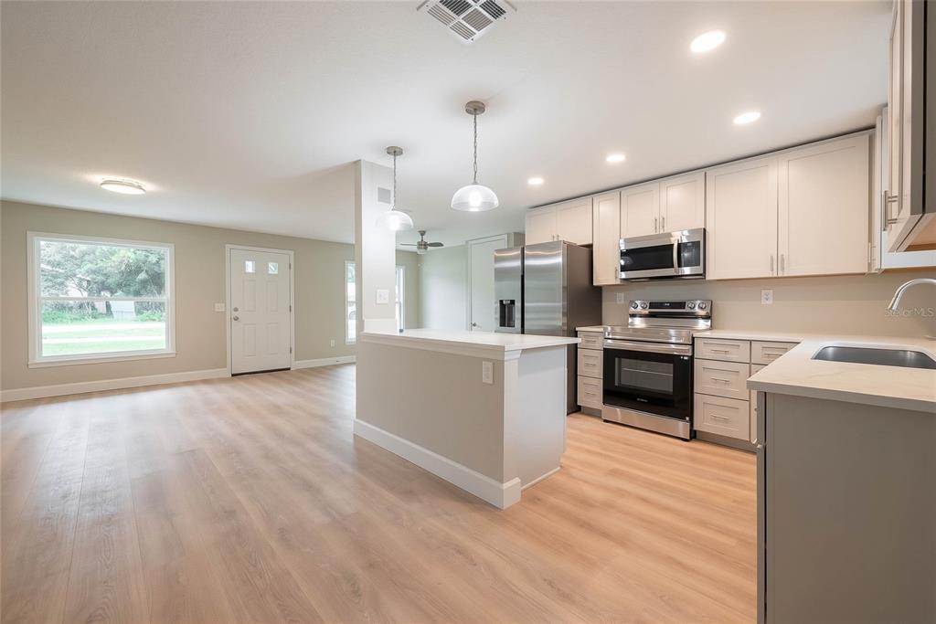 341 E CITRUS STREET, ALTAMONTE SPRINGS, FL — photo 5 of 30