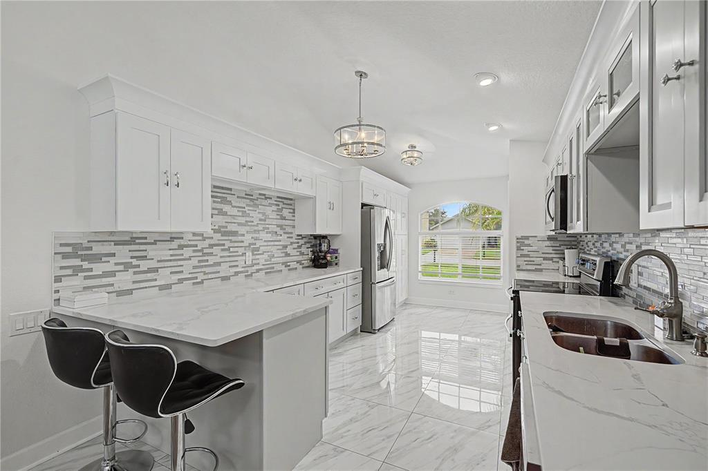 212 ARBOR WOODS CIRCLE, OLDSMAR, FL — photo 4 of 30