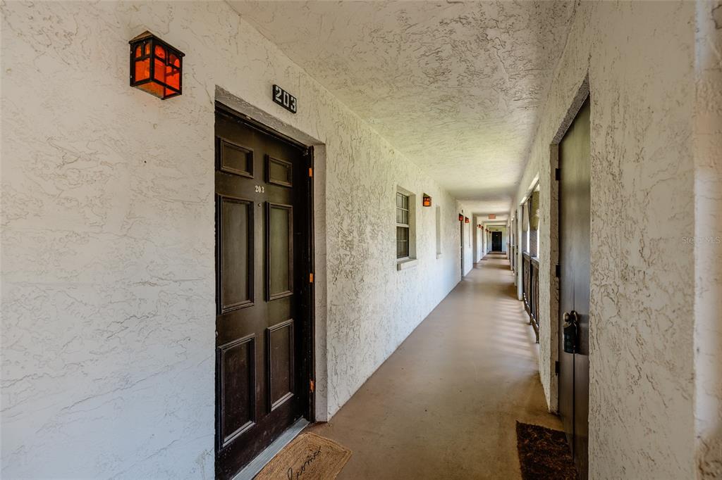 400 N BAYSHORE BOULEVARD UNIT 203, CLEARWATER, FL — photo 2 of 30