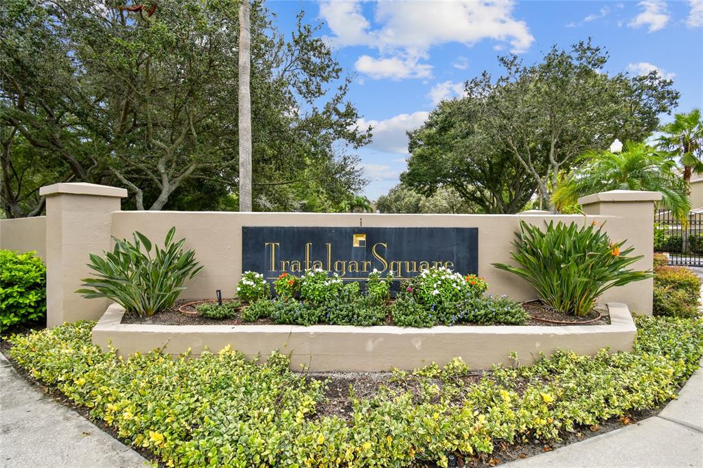 4321 DEERMONT CIRCLE, TAMPA, FL — photo 2 of 30