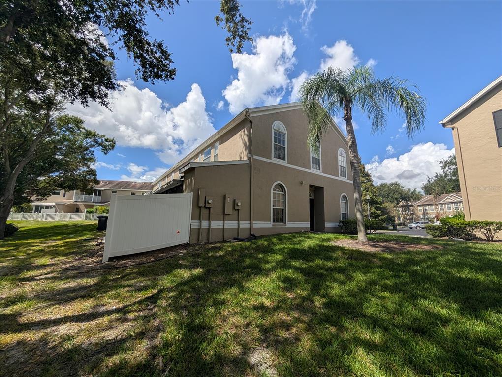 4321 DEERMONT CIRCLE, TAMPA, FL — photo 5 of 30