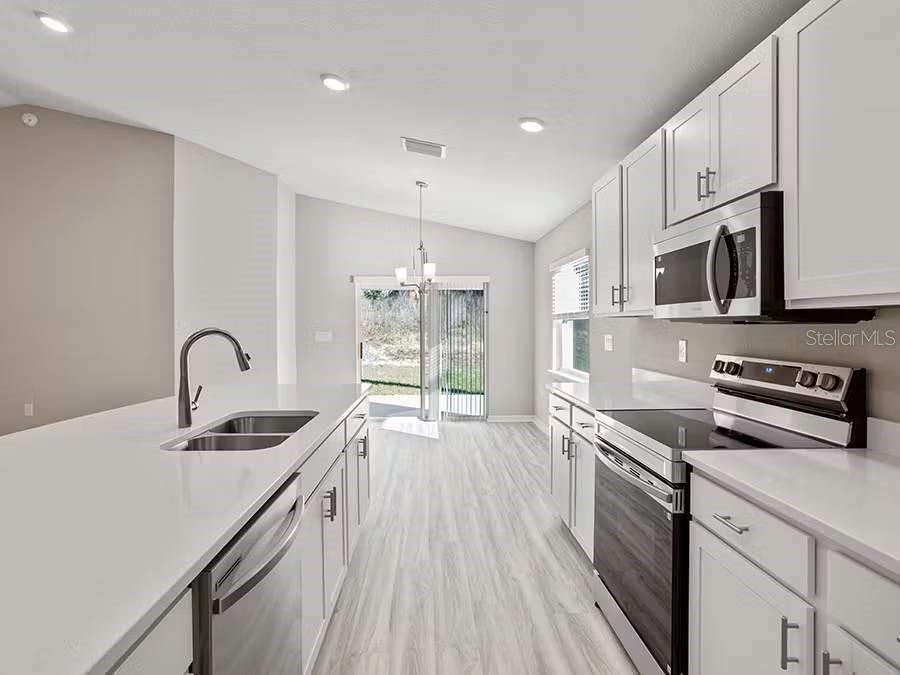 12319 ALTEZA CIRCLE, RIVERVIEW, FL — photo 3 of 11