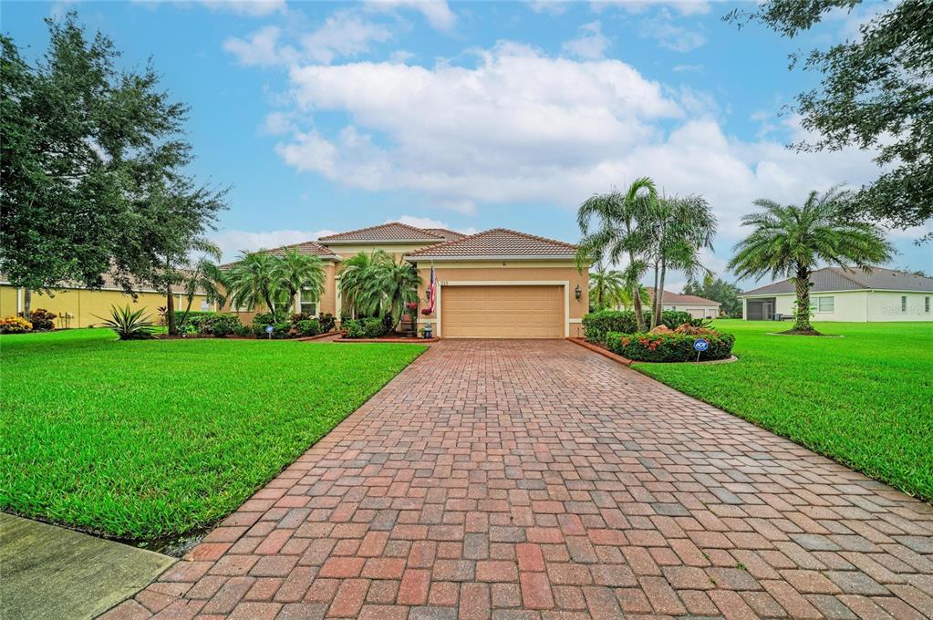 519 147TH COURT NE, BRADENTON, FL — photo 3 of 30