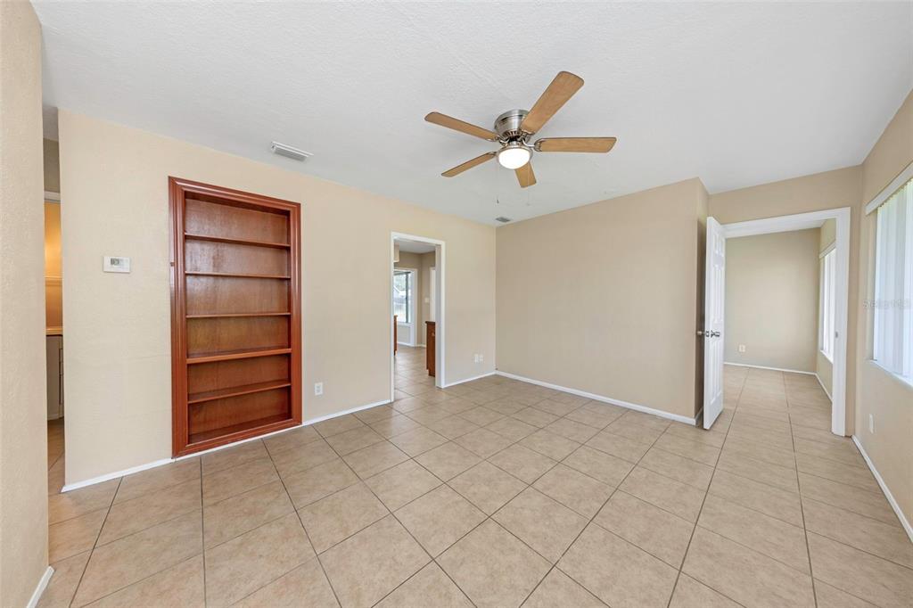 210 S SATURN AVENUE, CLEARWATER, FL — photo 5 of 22