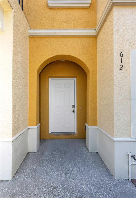 612 105TH TERRACE N, ST PETERSBURG, FL — photo 5 of 29