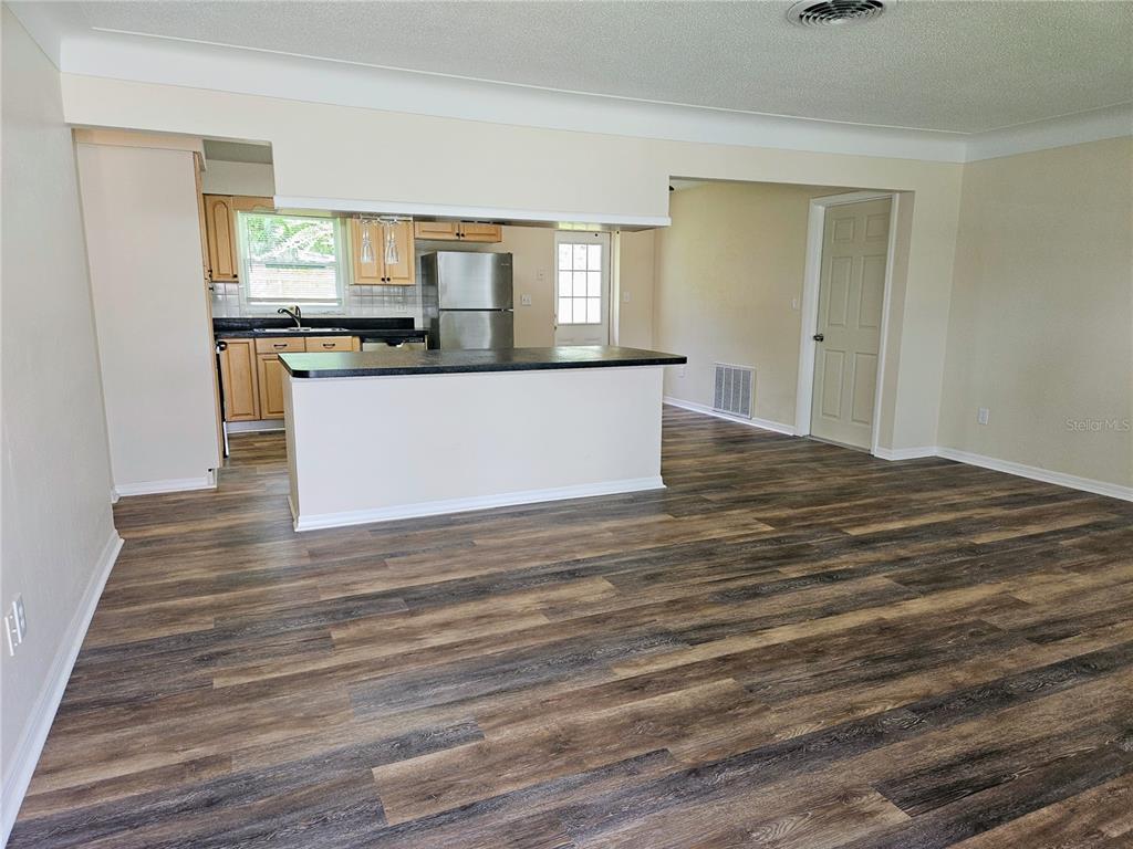 5718 45TH AVENUE N, KENNETH CITY, FL — photo 3 of 18