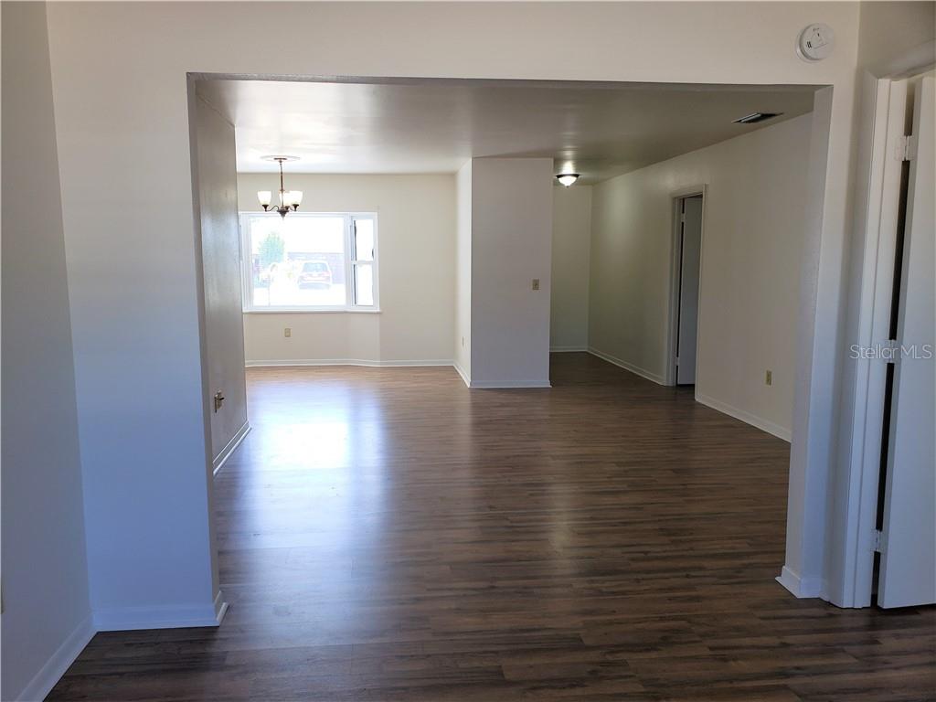 1212 FORDHAM DRIVE, SUN CITY CENTER, FL — photo 4 of 14
