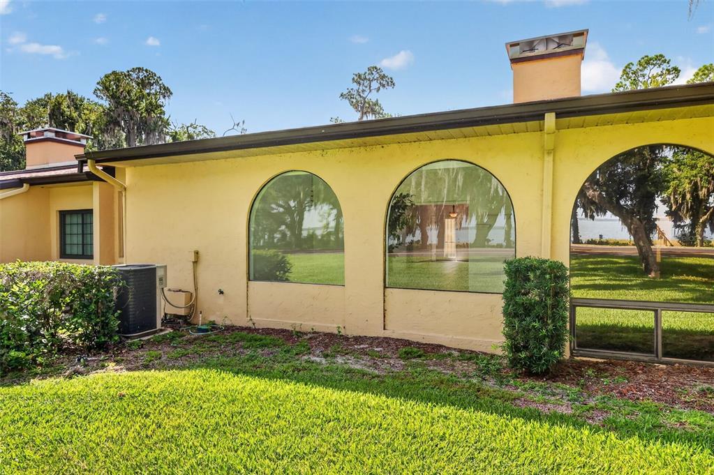 1111 LAKESHORE DRIVE UNIT C3