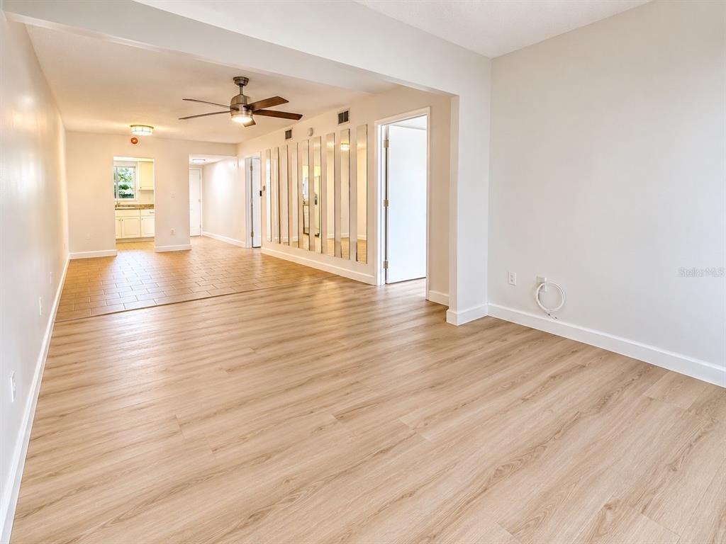 4127 HERON WAY UNIT E-111, BRADENTON, FL — photo 2 of 10