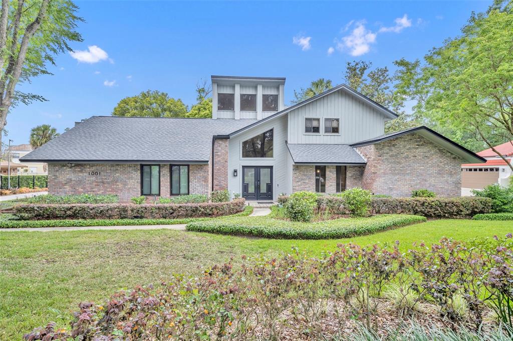 1001 VERSAILLES COURT