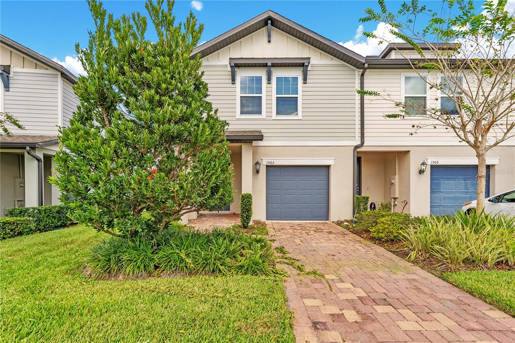 1562 GRAND RUE DRIVE