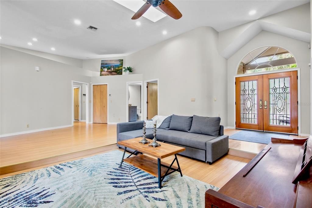 4424 FRIAR TUCK LANE, SARASOTA, FL — photo 4 of 30