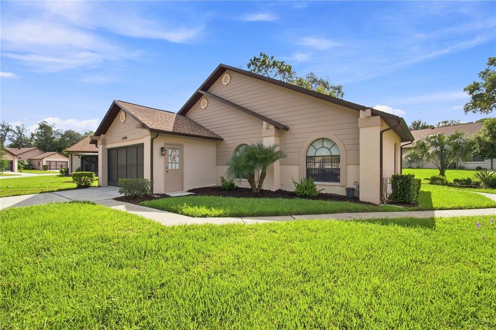 6706 OAK CLUSTER CIRCLE
