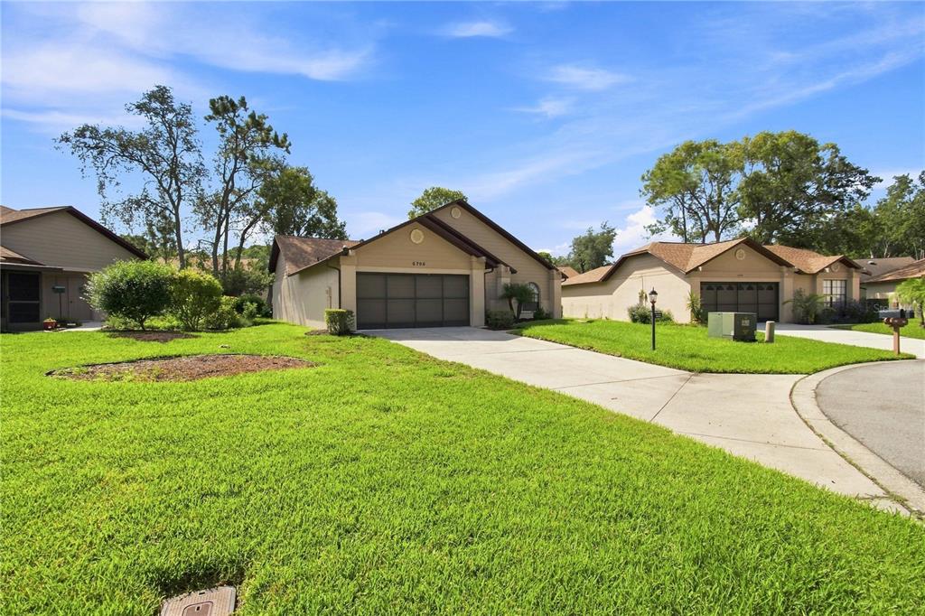 6706 OAK CLUSTER CIRCLE, SPRING HILL, FL — photo 5 of 30