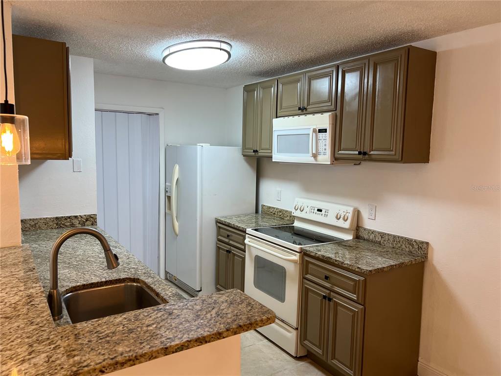 2101 CASCADES BOULEVARD UNIT 106, KISSIMMEE, FL — photo 4 of 14