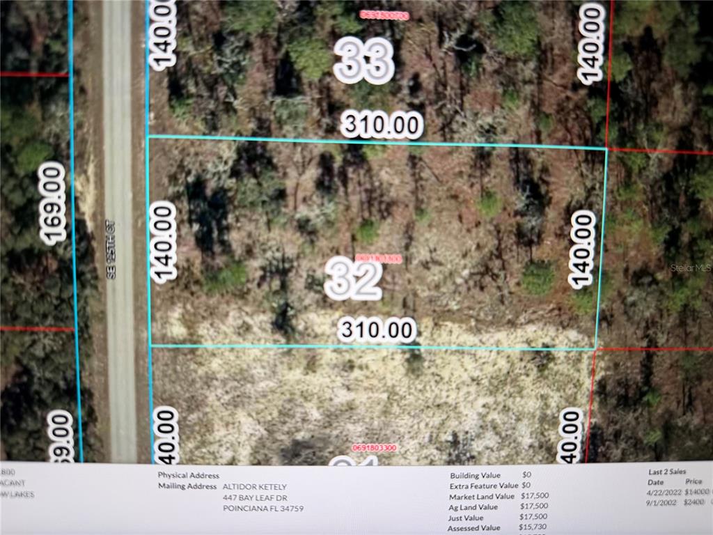 This is a property map showing the dimensions and boundaries of two adjacent land parcels — 0 SE 125TH COURT, DUNNELLON, FL