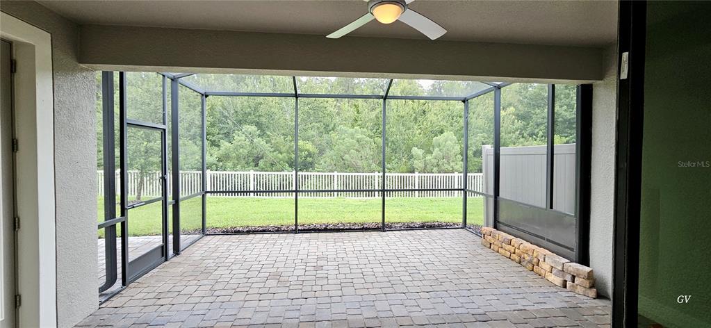 19379 HAWK VALLEY DRIVE, TAMPA, FL — photo 2 of 30
