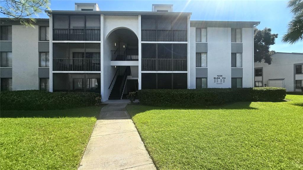 1236 PINE RIDGE CIRCLE W UNIT G3