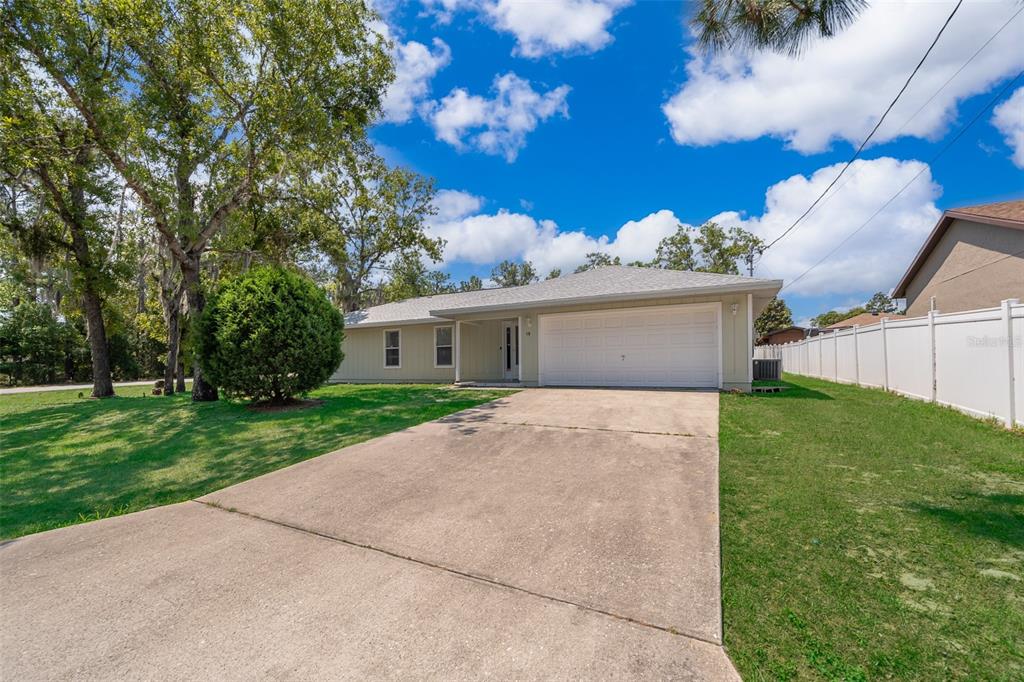18 FIR TRAIL, OCALA, FL — photo 2 of 10