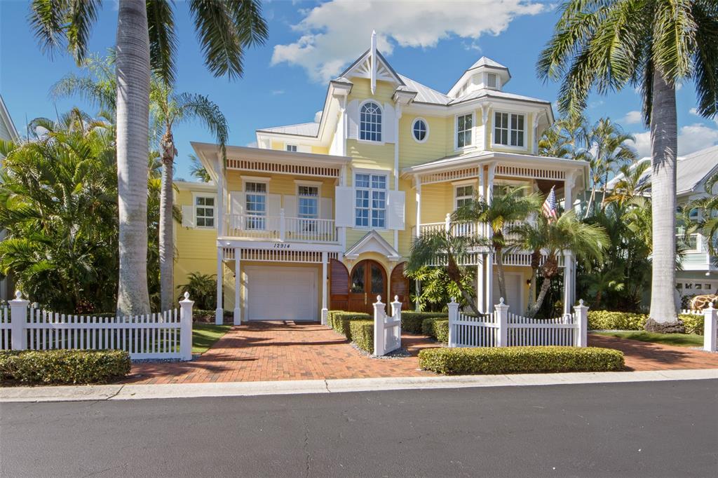 12914 YACHT CLUB PLACE, CORTEZ, FL — photo 2 of 30
