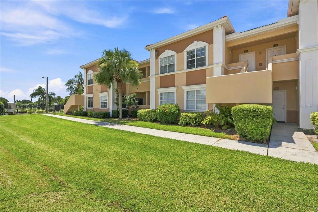 1195 VILLAGIO CIRCLE UNIT 206