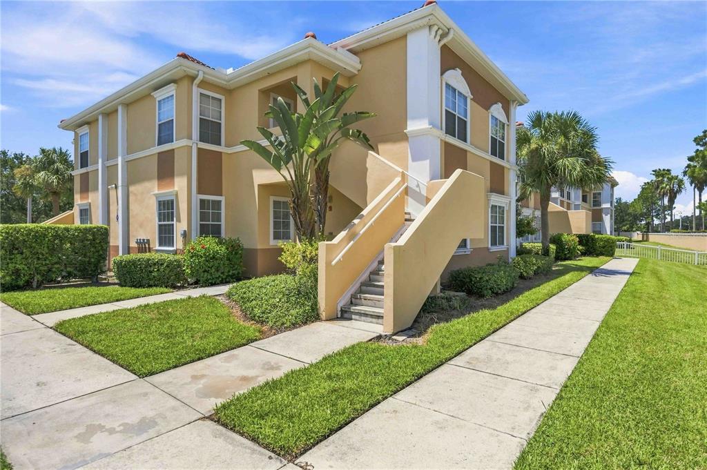 1195 VILLAGIO CIRCLE UNIT 206, SARASOTA, FL — photo 3 of 30