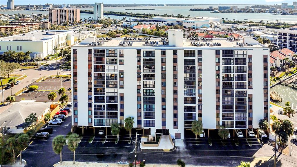 255 DOLPHIN POINT UNIT 407