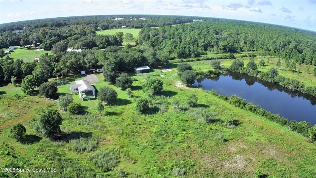 572 N PINE STREET, PIERSON, FL — photo 2 of 29