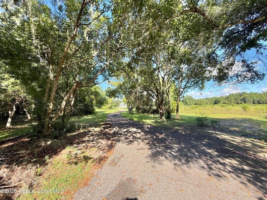 572 N PINE STREET, PIERSON, FL — photo 5 of 29