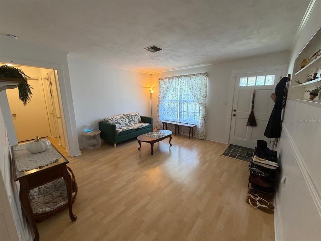 2027 27TH AVENUE W, BRADENTON, FL — photo 3 of 17
