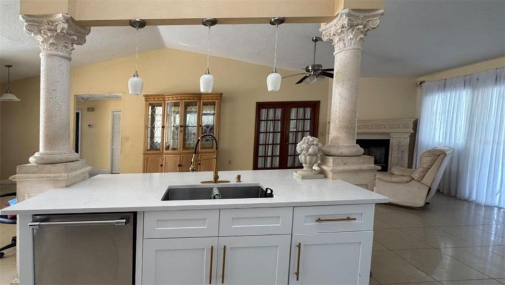 822 VALNERA COURT, KISSIMMEE, FL — photo 5 of 21