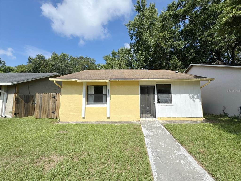 762 KINGS COVE COURT