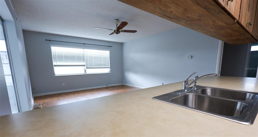 11228 91ST AVENUE, SEMINOLE, FL — photo 5 of 23
