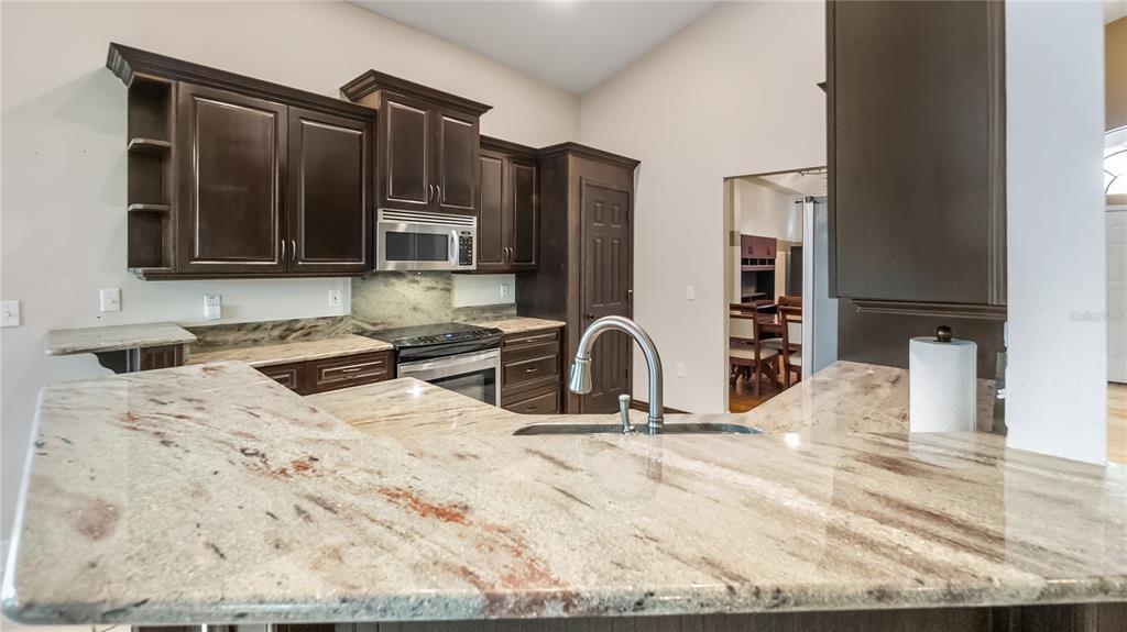 522 HARDWOOD CIRCLE, ORLANDO, FL — photo 5 of 35