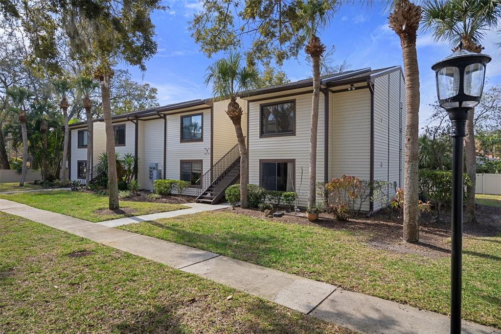 314 MOORINGS COVE DRIVE, TARPON SPRINGS, FL — photo 2 of 29